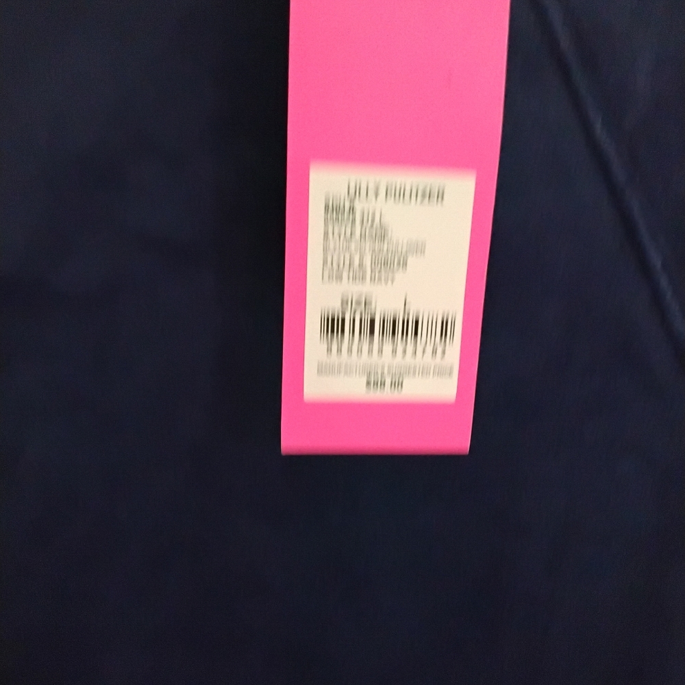 Lilly Pulitzer Blythe Pullover - NWT - Size Large - Picture 3 of 3